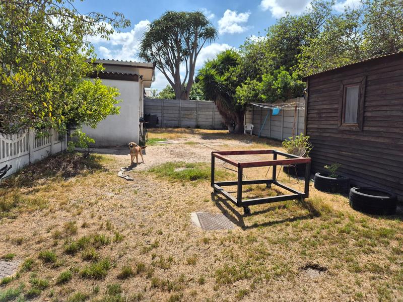 3 Bedroom Property for Sale in Mabille Park Western Cape